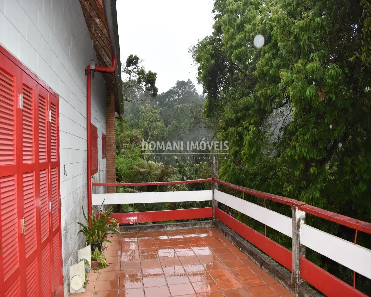 Casa à venda de 3.850 m² em Campos do Jordão, SP, Brasil