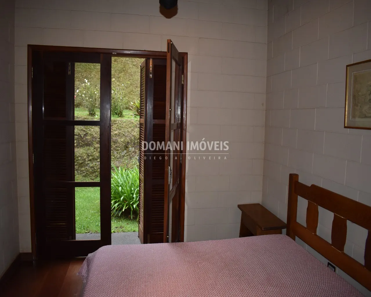Casa à venda de 3.850 m² em Campos do Jordão, SP, Brasil