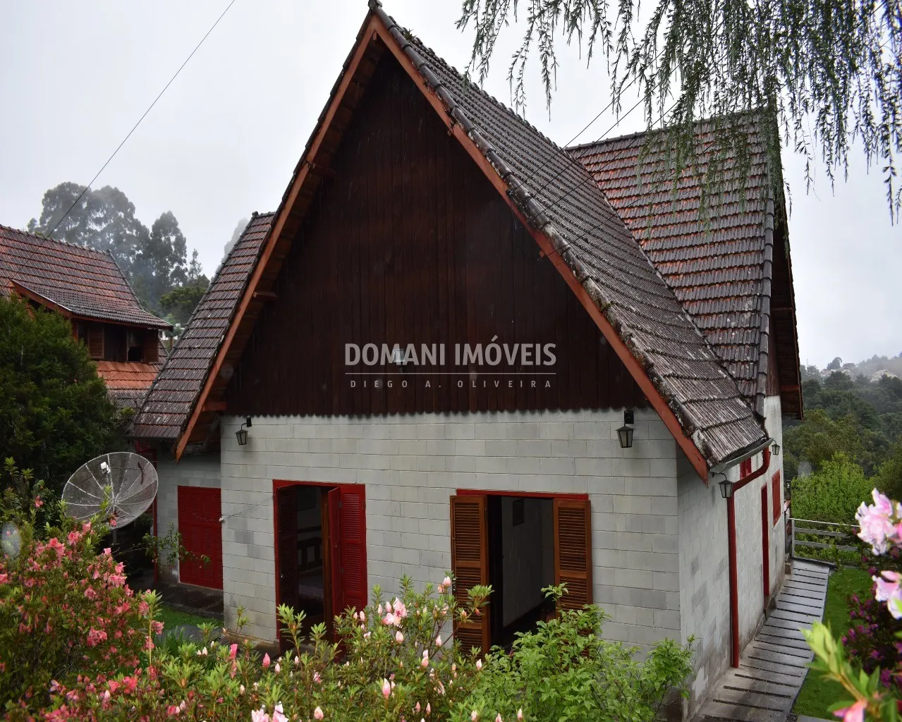 Casa à venda de 3.850 m² em Campos do Jordão, SP, Brasil