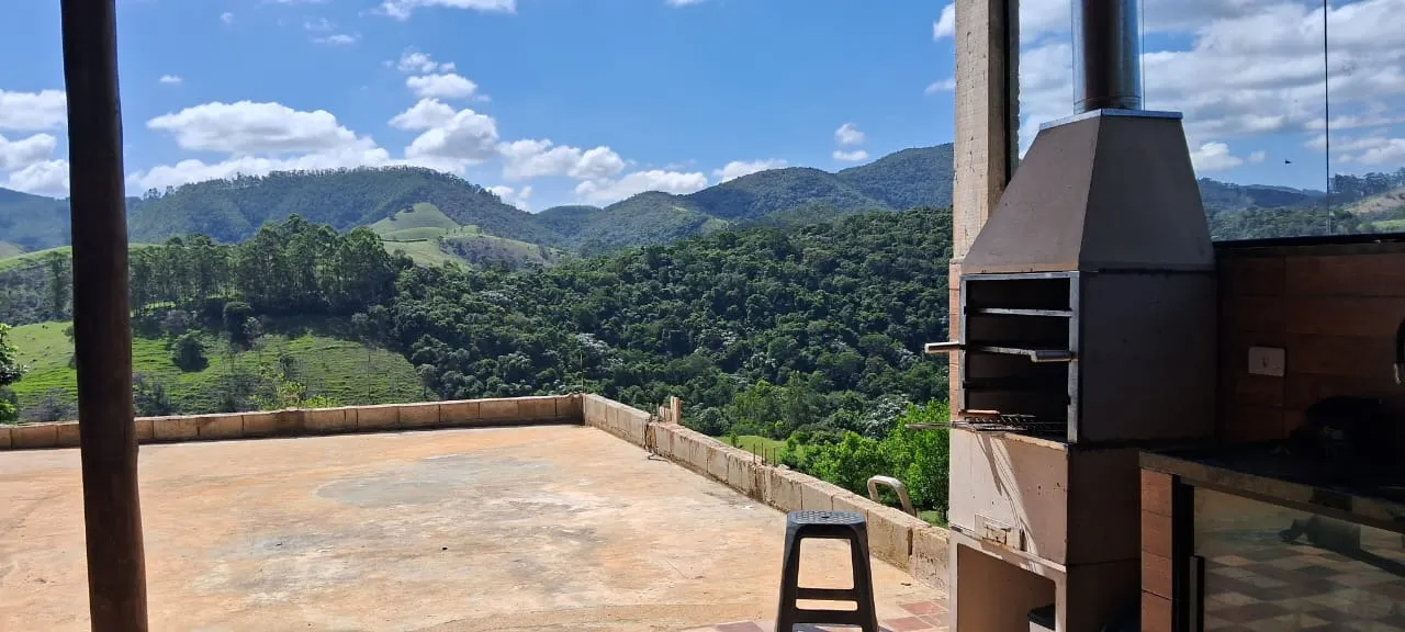 Country home for sale of 1,800 m² in Paraibuna, SP, Brazil