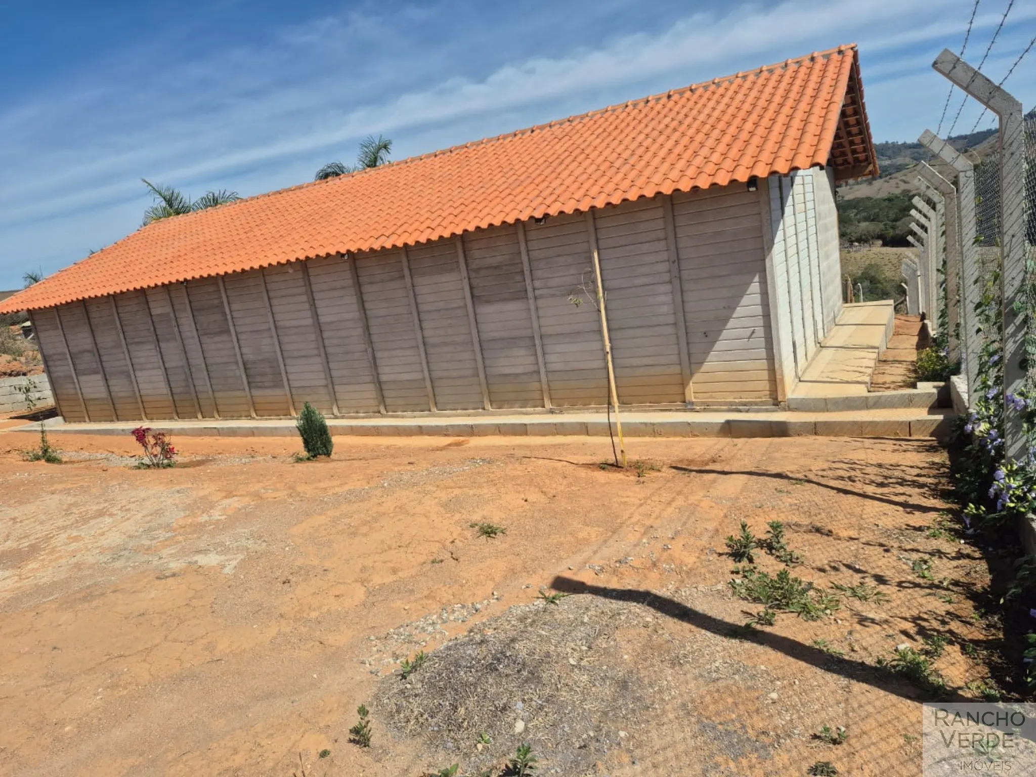 Chácara à venda de 1.000 m² em Conceição dos Ouros, MG, Brasil