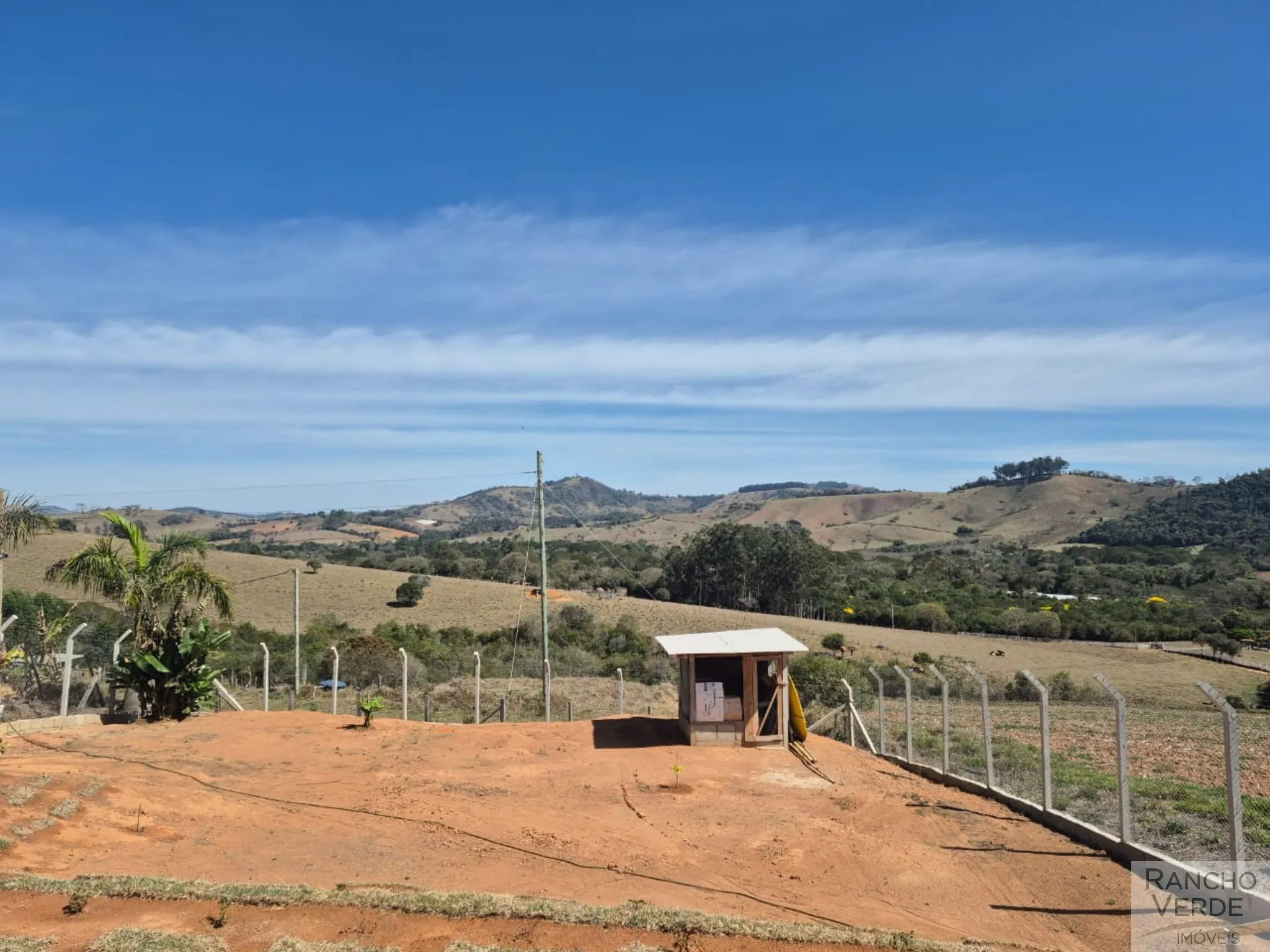 Chácara à venda de 1.000 m² em Conceição dos Ouros, MG, Brasil