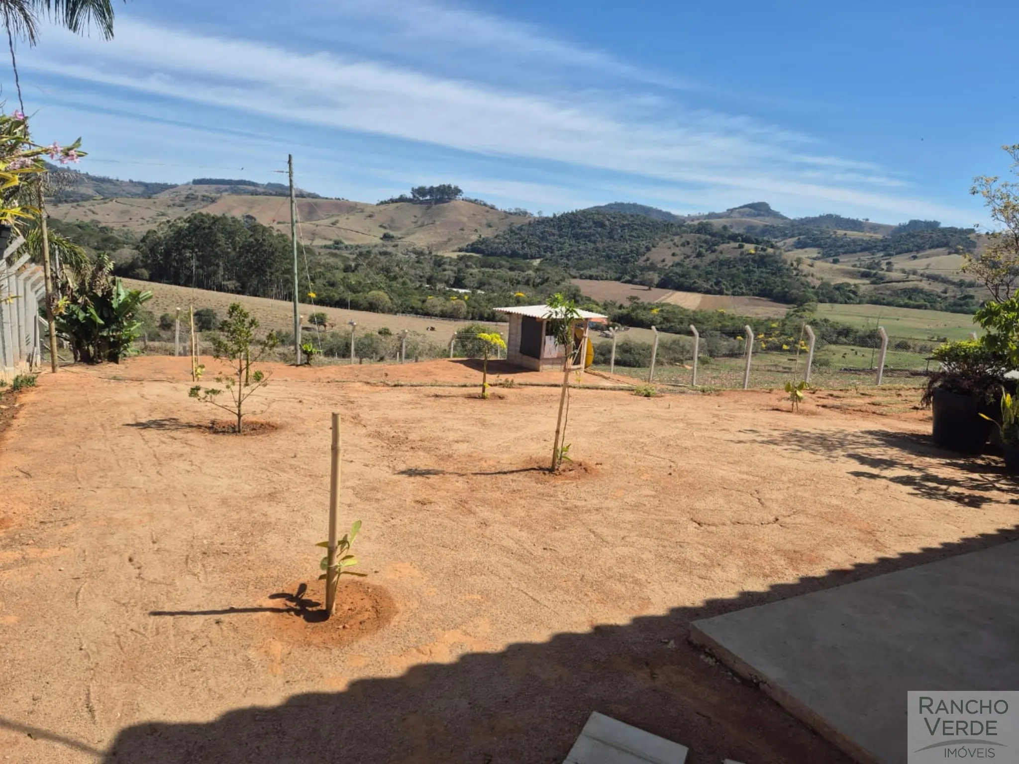 Chácara à venda de 1.000 m² em Conceição dos Ouros, MG, Brasil
