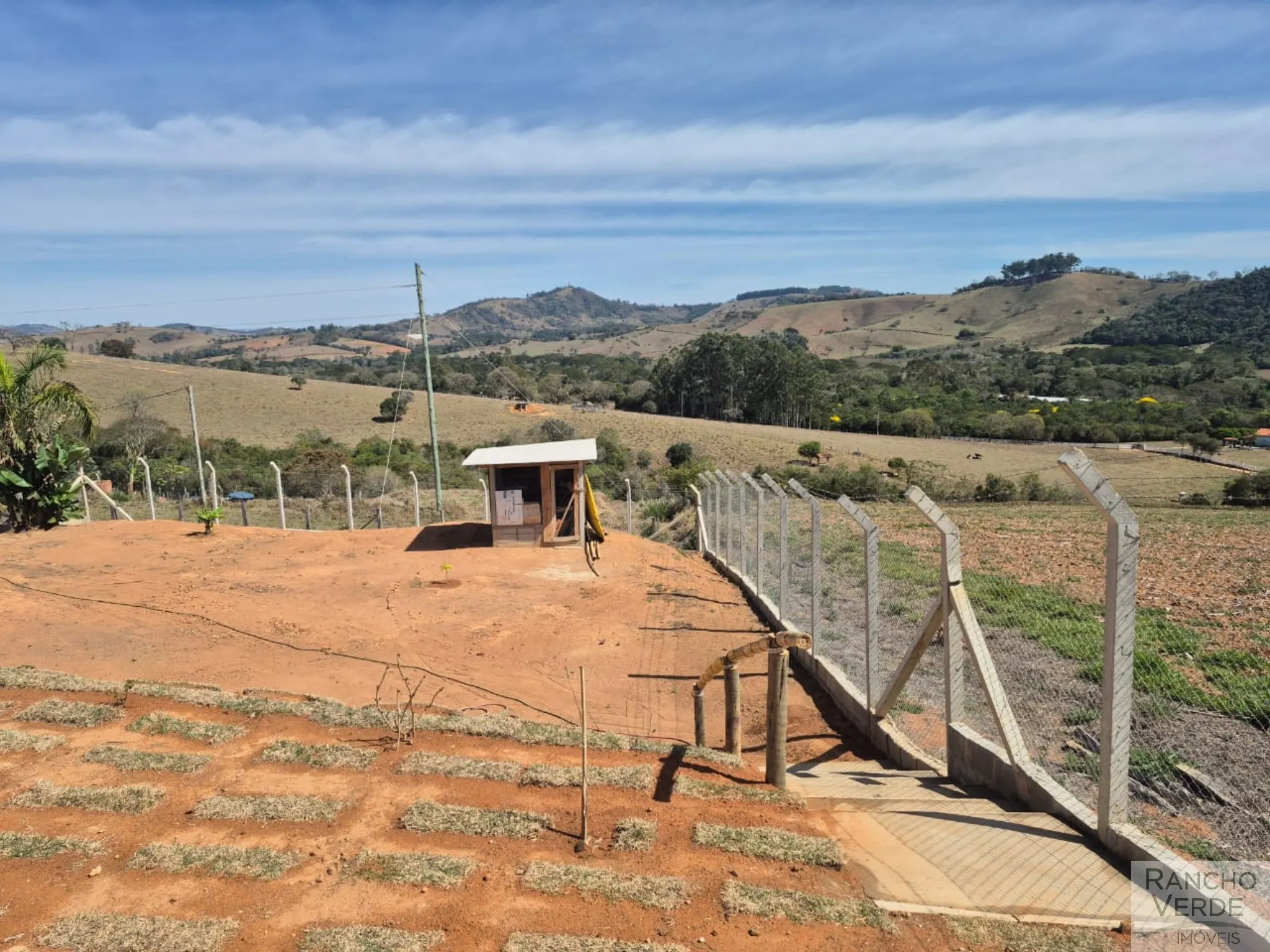 Chácara à venda de 1.000 m² em Conceição dos Ouros, MG, Brasil