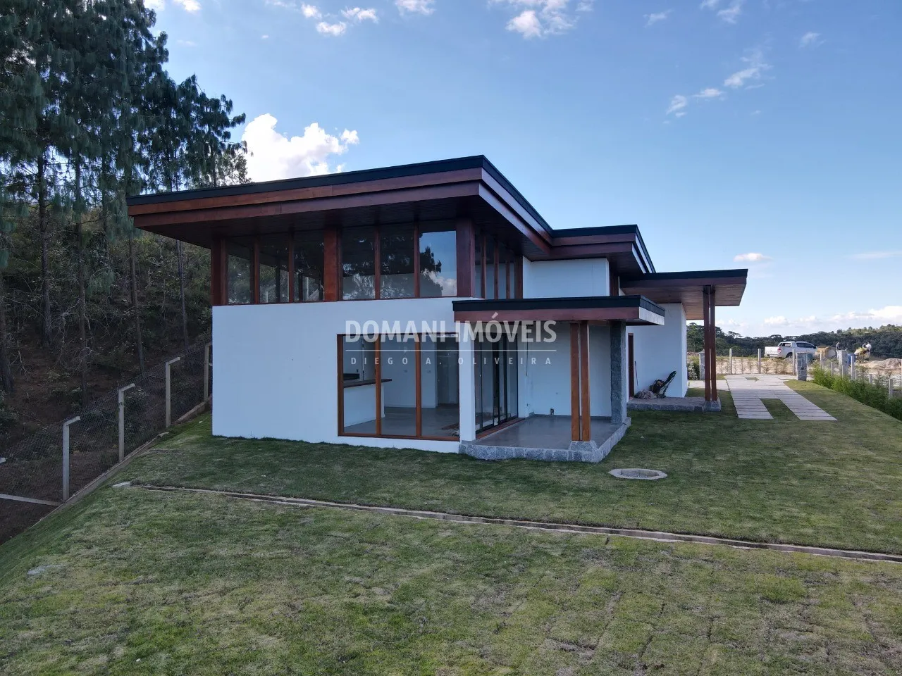 Casa à venda de 1.040 m² em Campos do Jordão, SP, Brasil