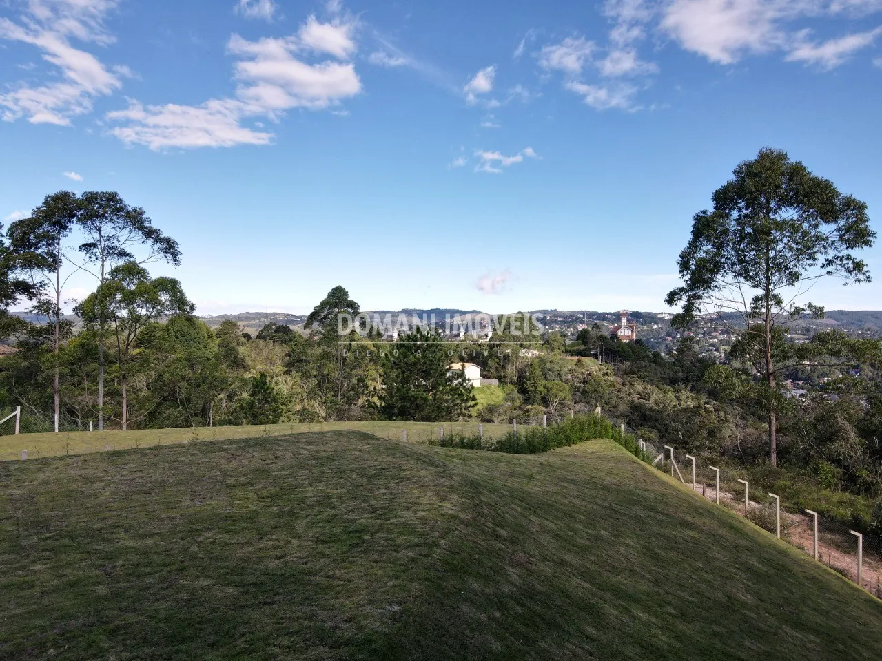 Casa à venda de 1.040 m² em Campos do Jordão, SP, Brasil