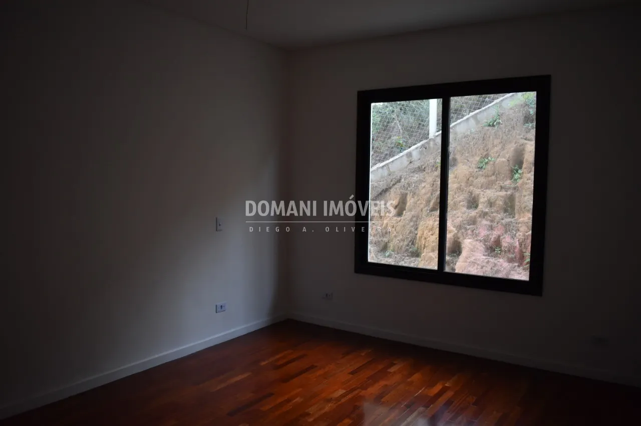 Casa à venda de 1.040 m² em Campos do Jordão, SP, Brasil