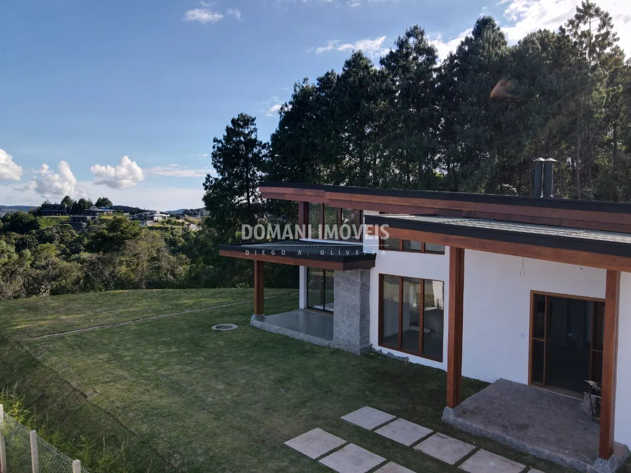 Casa à venda de 1.040 m² em Campos do Jordão, SP, Brasil