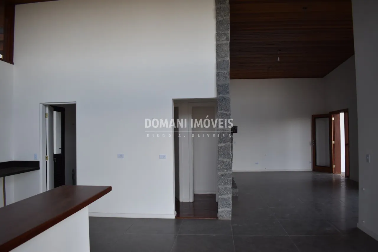 Casa à venda de 1.040 m² em Campos do Jordão, SP, Brasil