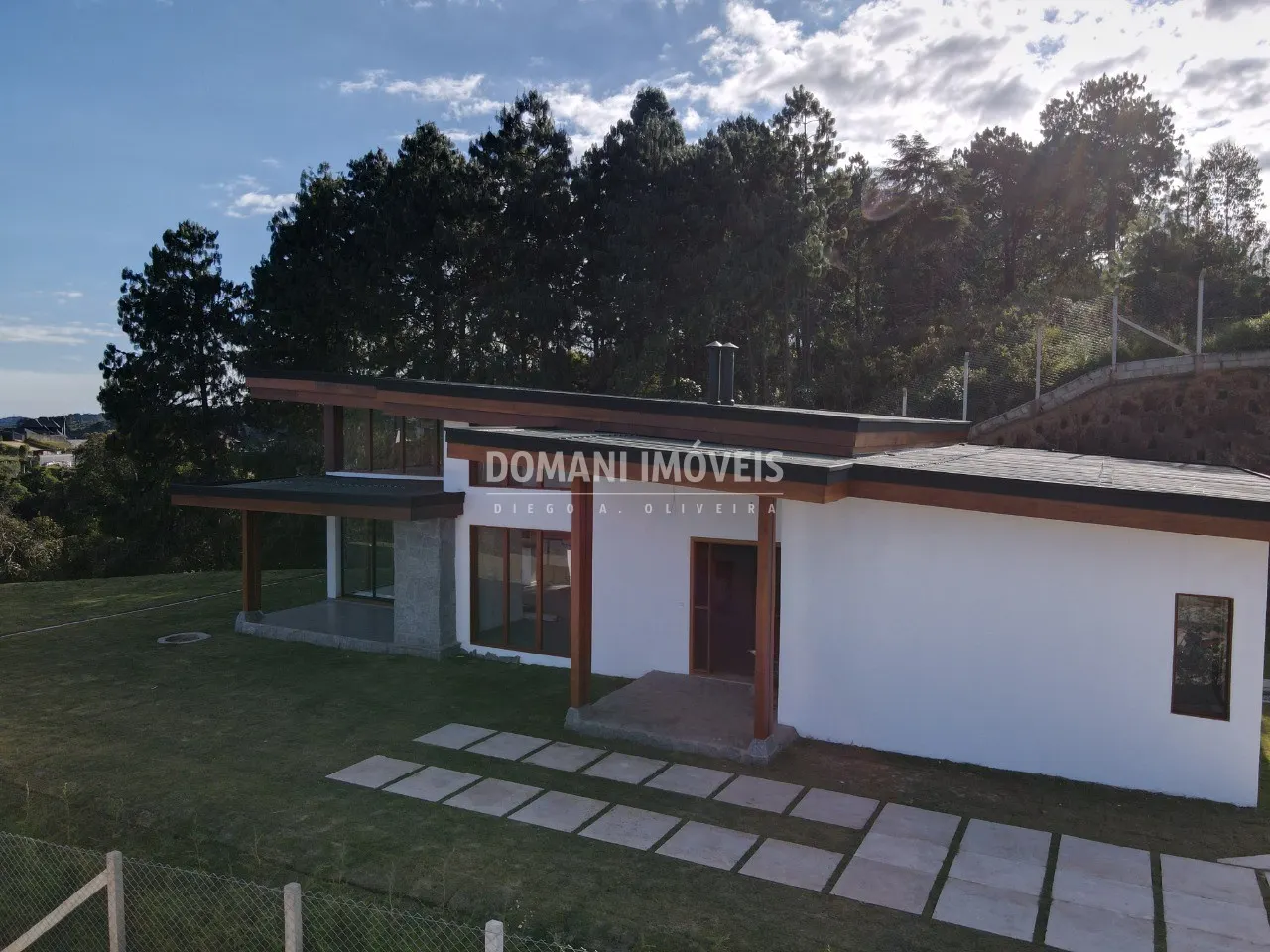 Casa à venda de 1.040 m² em Campos do Jordão, SP, Brasil
