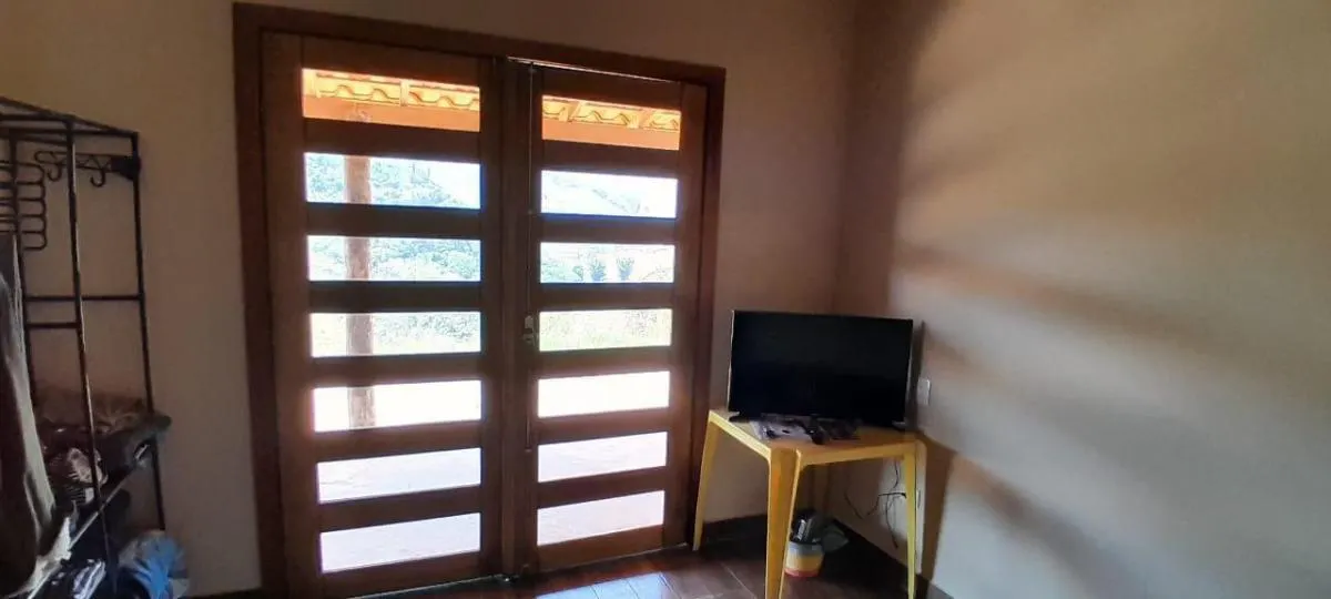 Sítio à venda de 4 ha em Paraibuna, SP, Brasil