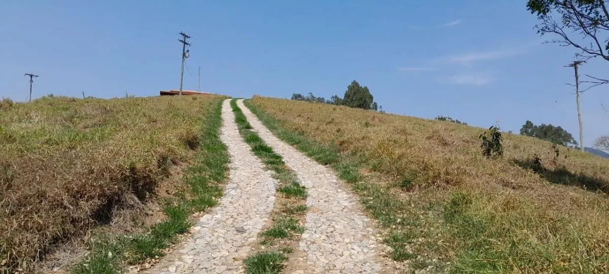 Sítio à venda de 4 ha em Paraibuna, SP, Brasil