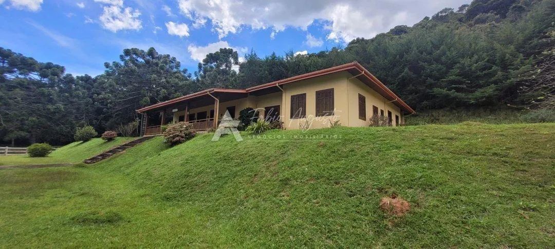 Sítio à venda de 44 ha em São Bento do Sapucaí, SP, Brasil