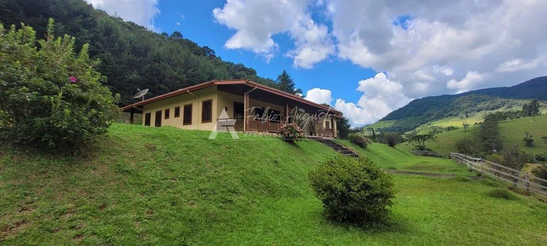 Small farm for sale of 109 acres in São Bento do Sapucaí, SP, Brazil