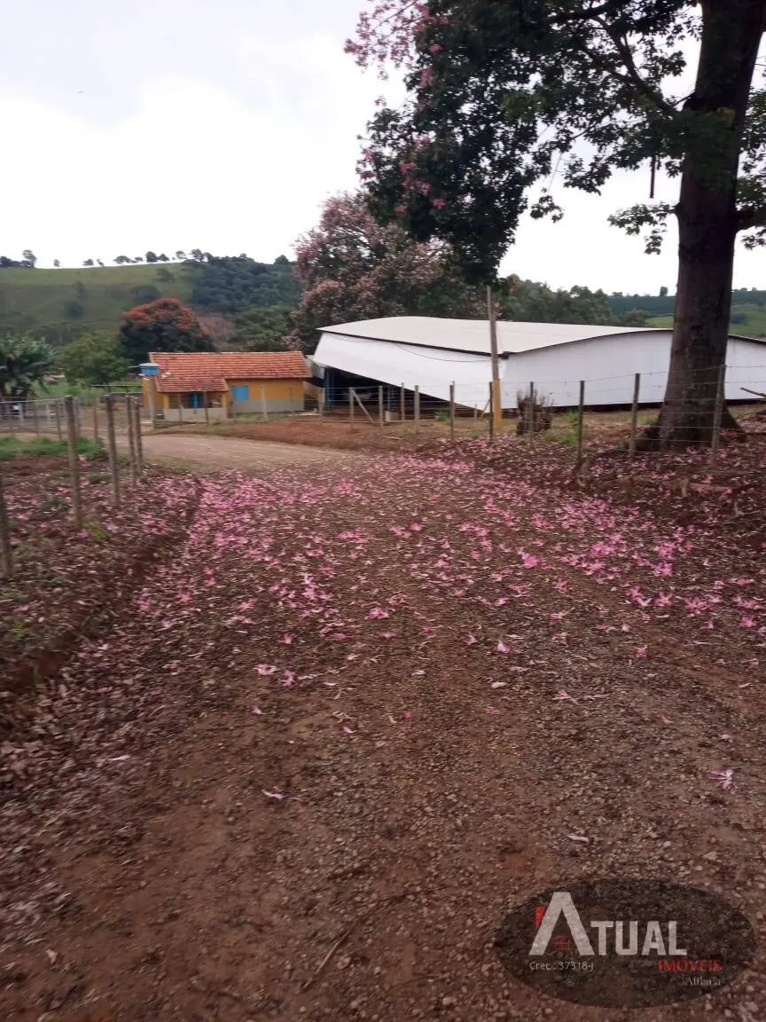 Country home for sale of 800 m² in Pouso Alegre, MG, Brazil