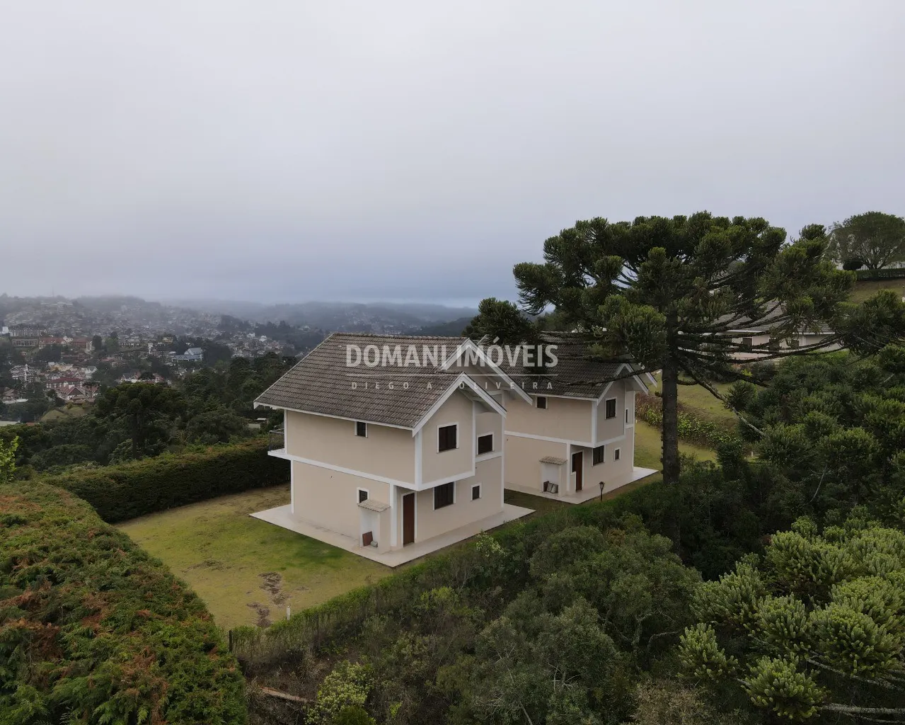 House for sale of 2,150 m² in Campos do Jordão, SP, Brazil