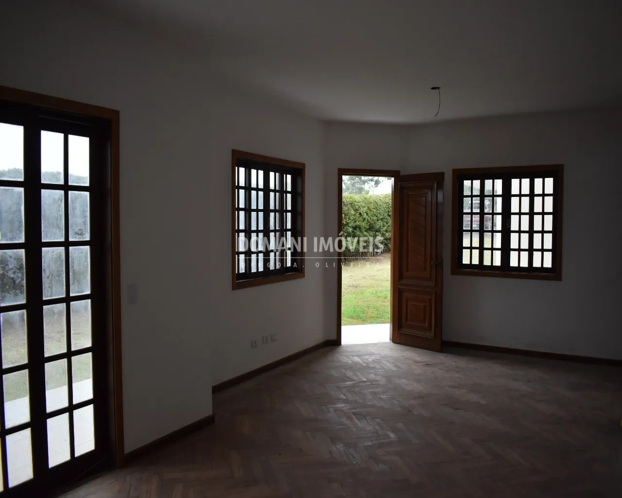House for sale of 2,150 m² in Campos do Jordão, SP, Brazil