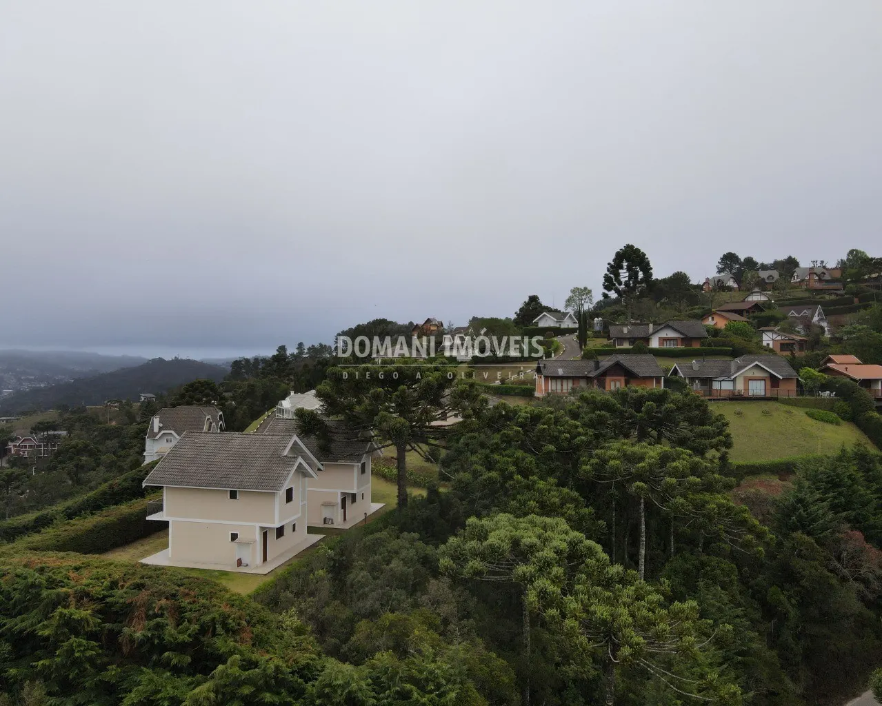 House for sale of 2,150 m² in Campos do Jordão, SP, Brazil