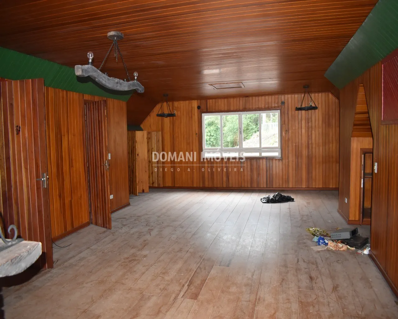 Casa à venda de 6.450 m² em Campos do Jordão, SP, Brasil