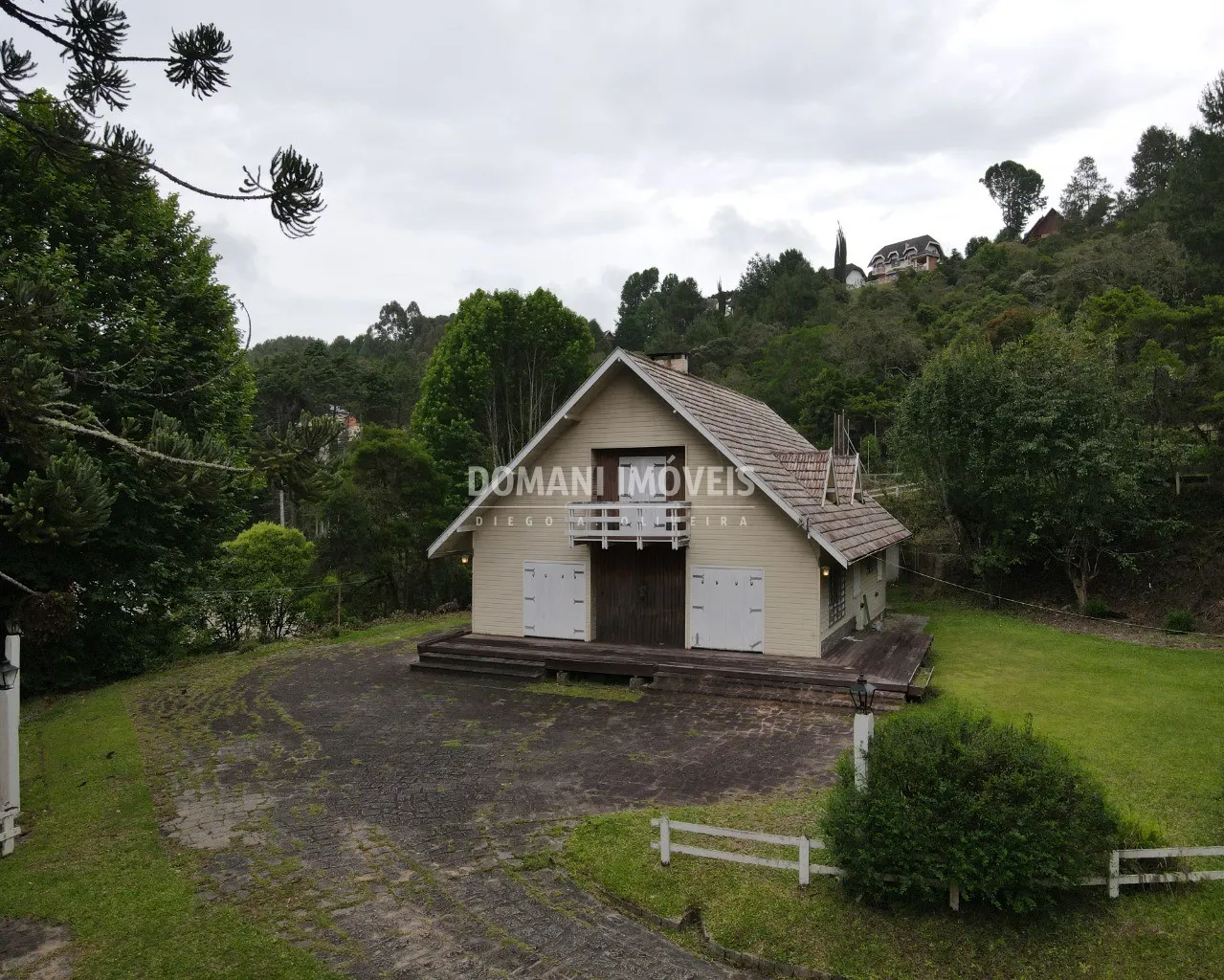 Casa à venda de 6.450 m² em Campos do Jordão, SP, Brasil