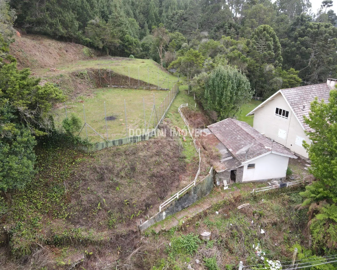 Casa à venda de 6.450 m² em Campos do Jordão, SP, Brasil