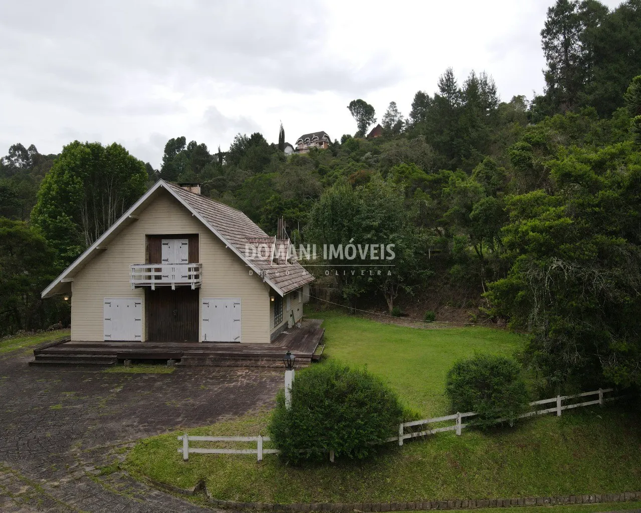 Casa à venda de 6.450 m² em Campos do Jordão, SP, Brasil