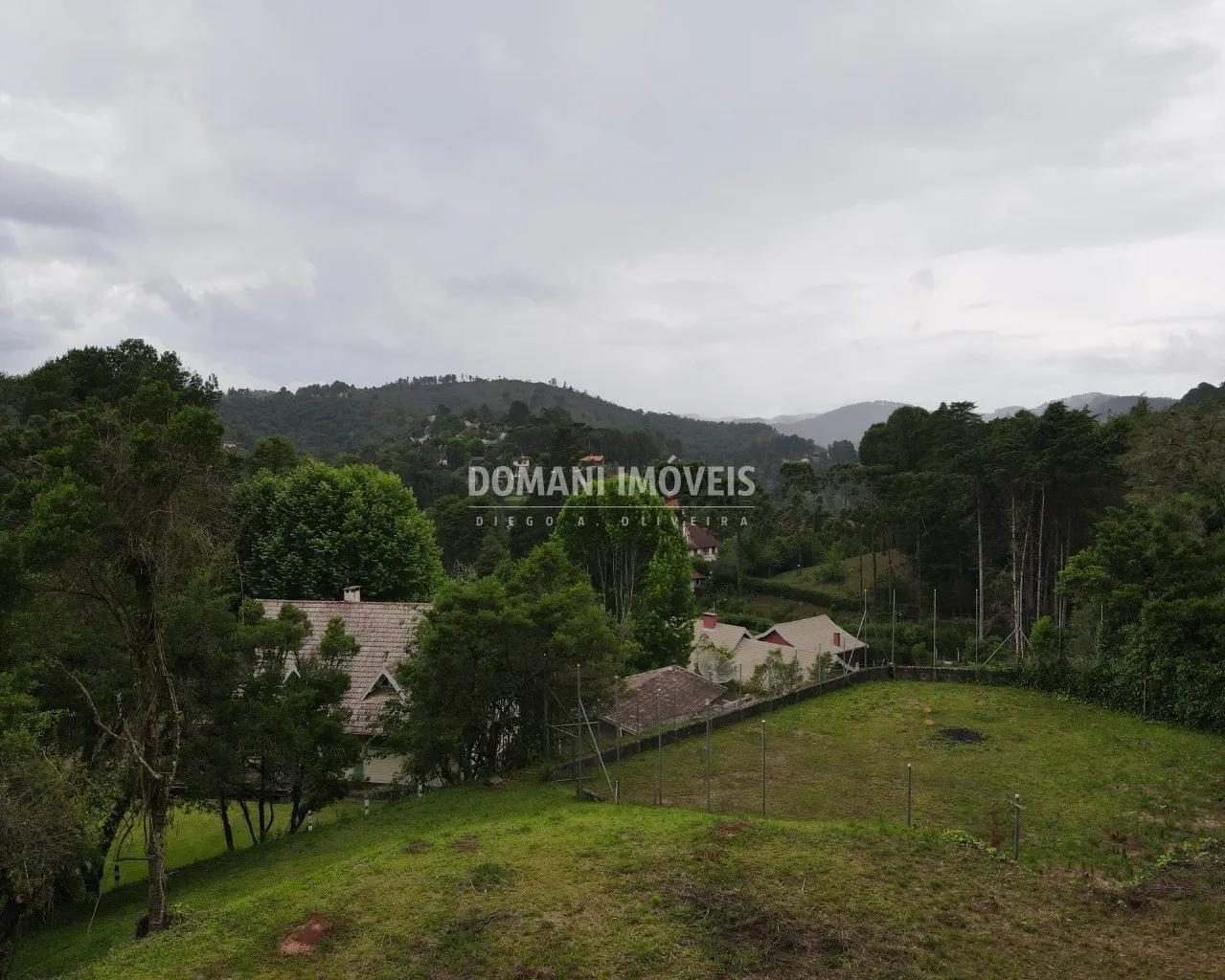 Casa à venda de 6.450 m² em Campos do Jordão, SP, Brasil