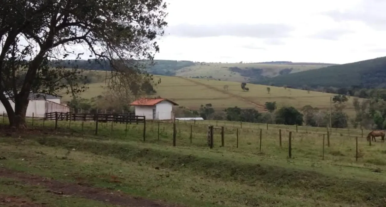 Fazenda à venda de 332 ha em Avaré, SP, Brasil