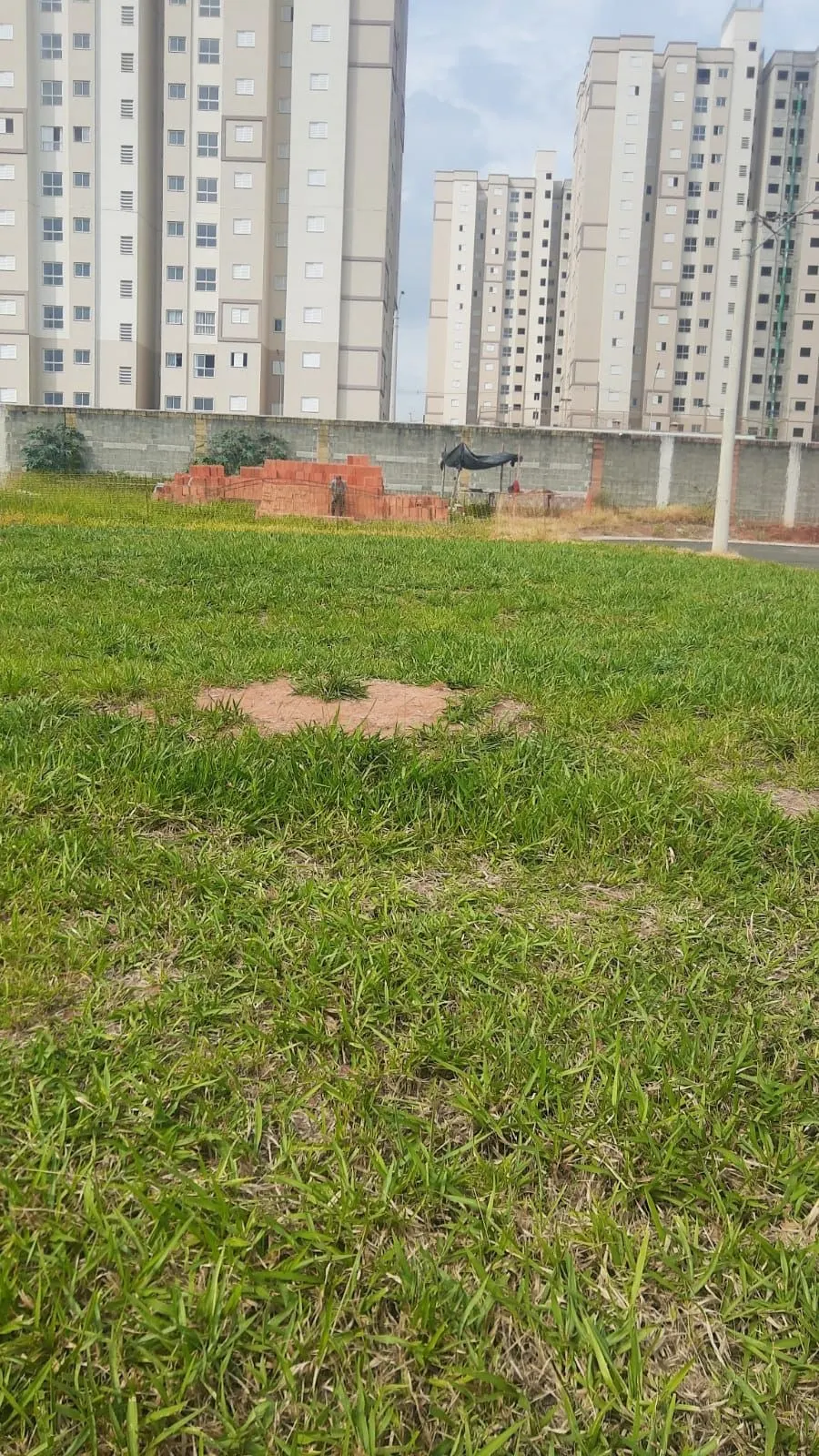 Terreno à venda de 300 m² em Nova Odessa, SP, Brasil