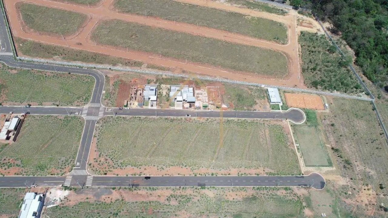 Terreno à venda de 300 m² em Nova Odessa, SP, Brasil
