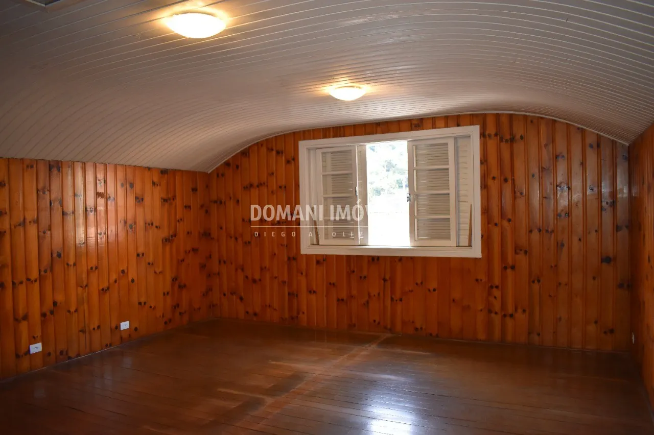 Comercial  de 1.010 m² em Campos do Jordão, SP, Brasil