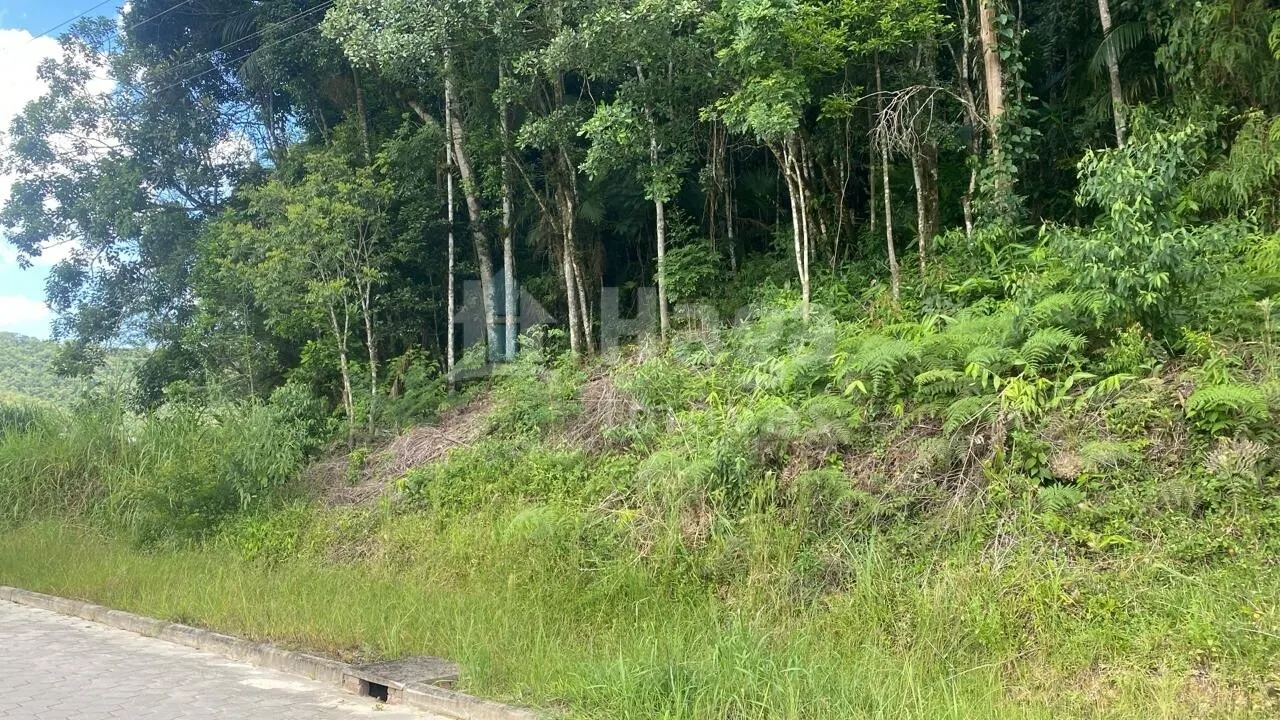 Terreno à venda de 150 m² em Guabiruba, SC, Brasil