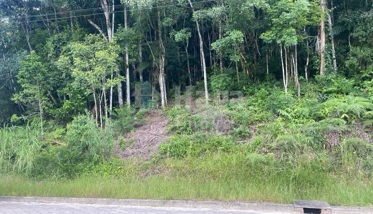 Terreno à venda de 150 m² em Guabiruba, SC, Brasil
