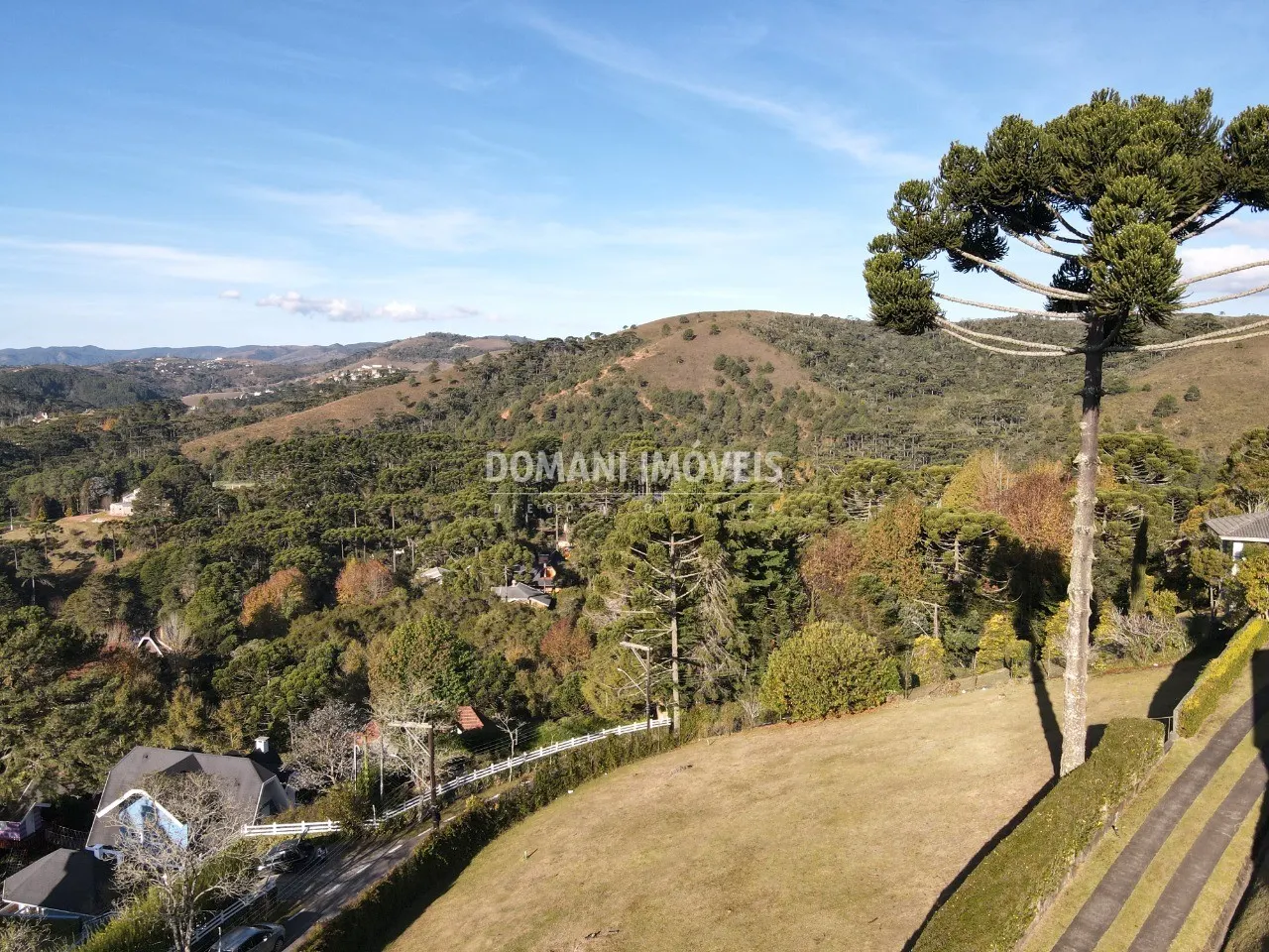 Terreno à venda de 1.780 m² em Campos do Jordão, SP, Brasil