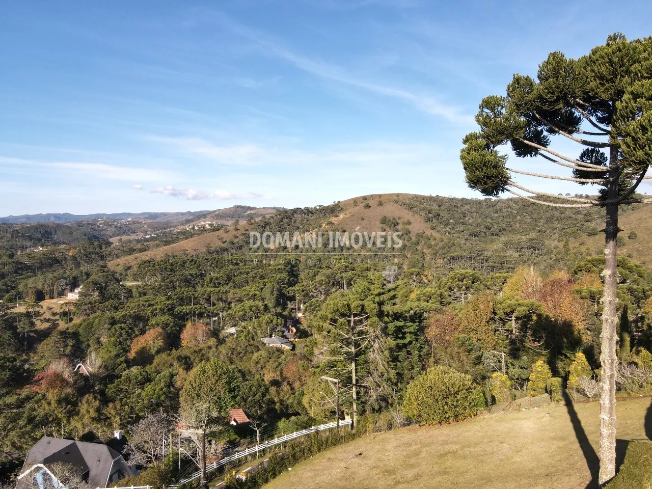 Terreno à venda de 1.780 m² em Campos do Jordão, SP, Brasil