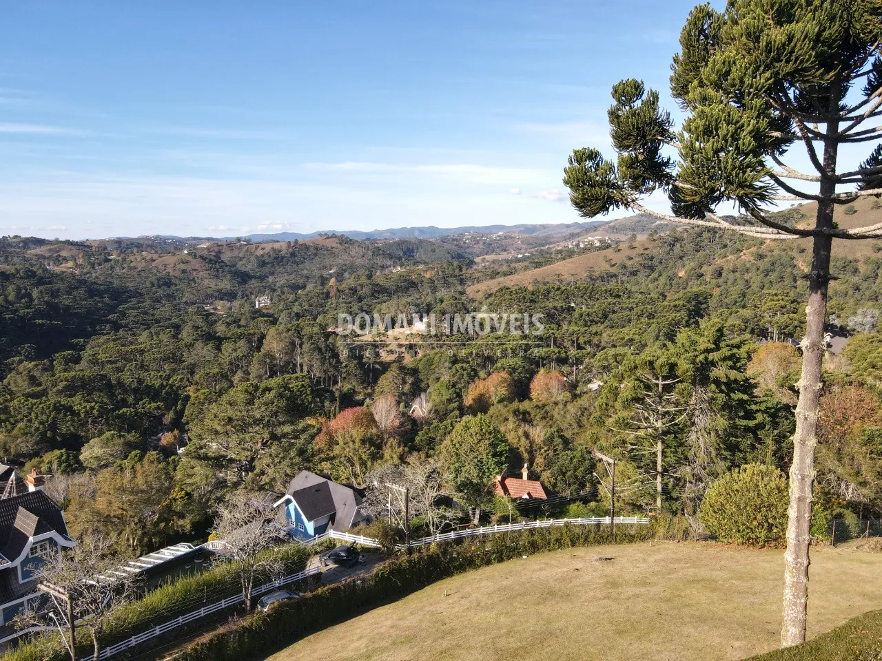 Terreno à venda de 1.780 m² em Campos do Jordão, SP, Brasil