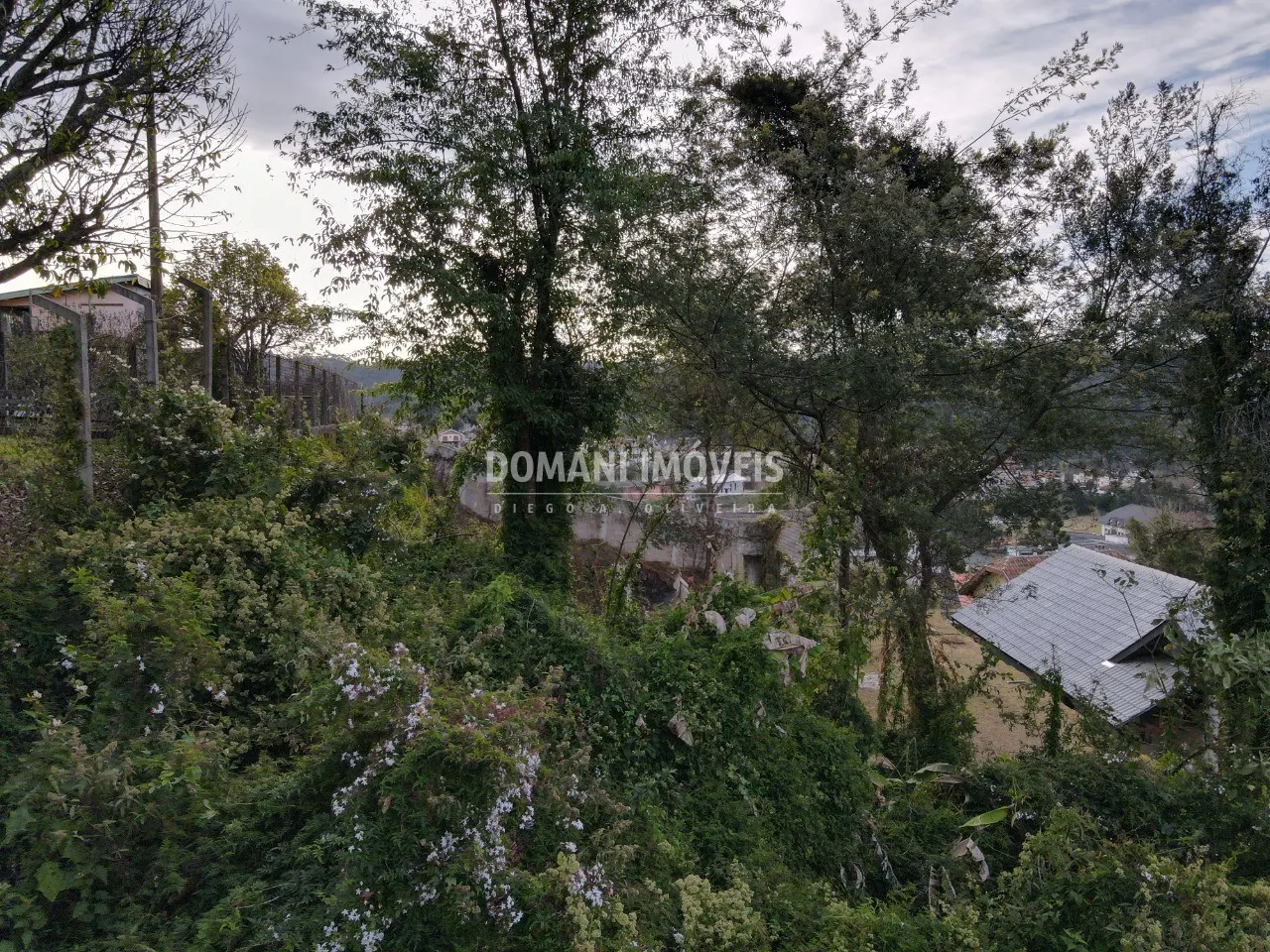 Terreno à venda e para Arrendar de 725 m² em Campos do Jordão, SP, Brasil