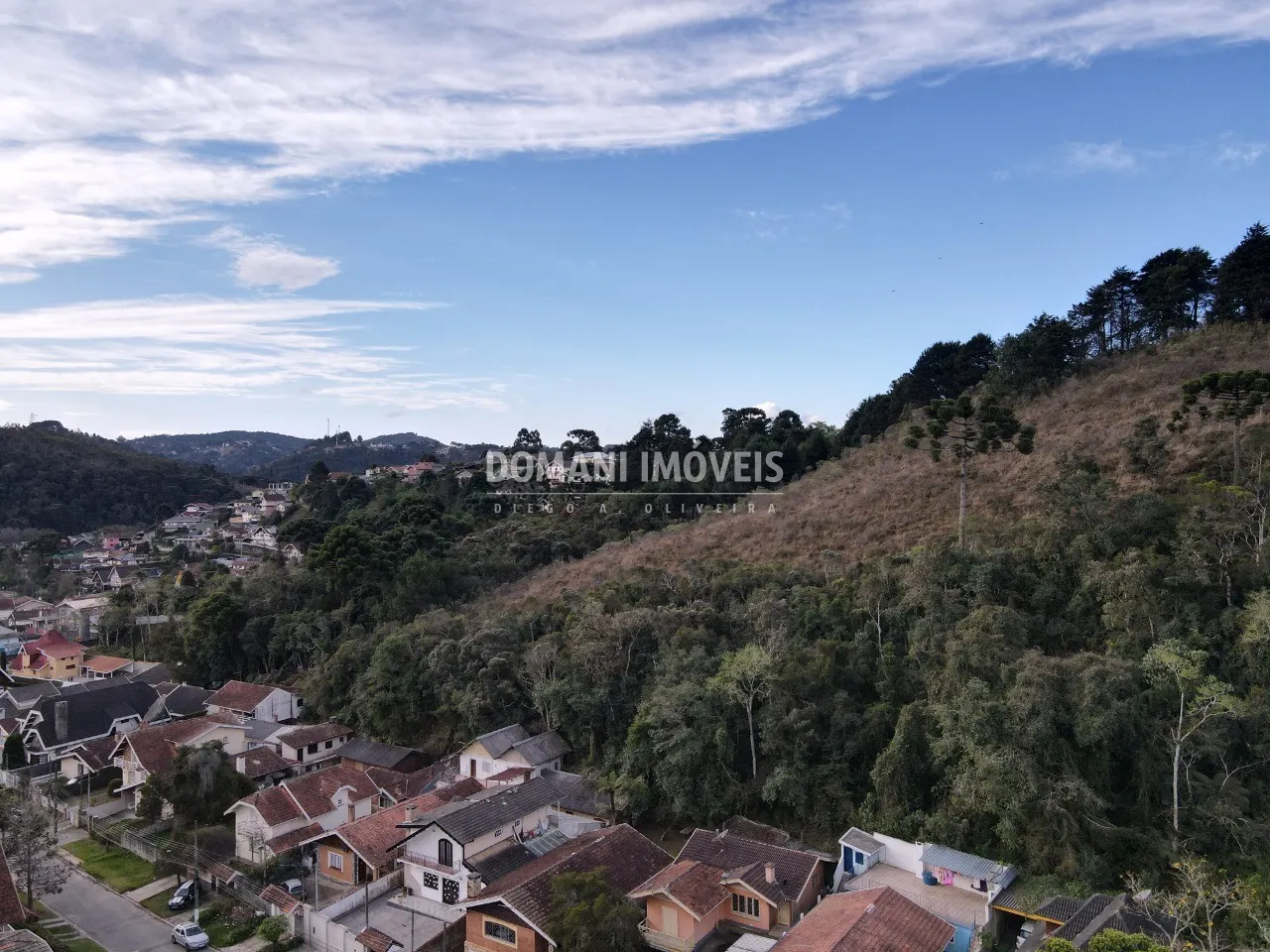 Terreno à venda e para Arrendar de 725 m² em Campos do Jordão, SP, Brasil