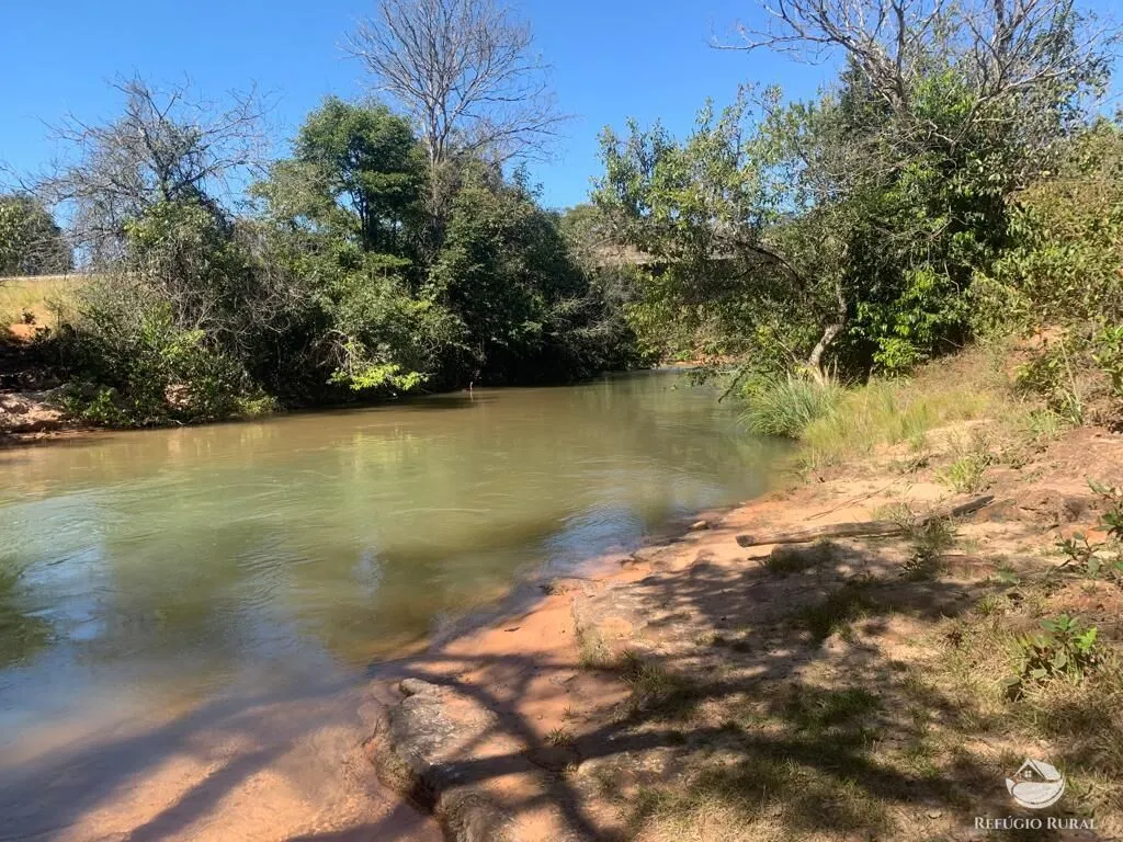 Fazenda à venda de 1.080 ha em Mineiros, GO, Brasil