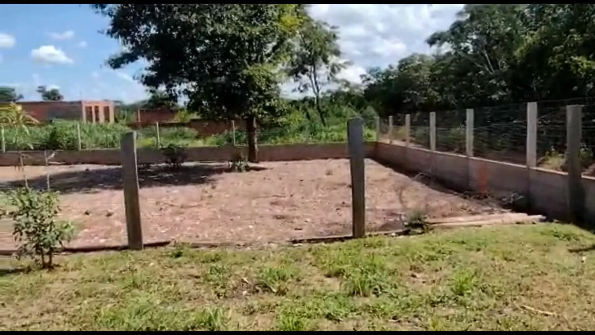 Chácara à venda de 2.300 m² em Santo Antônio do Leverger, MT, Brasil
