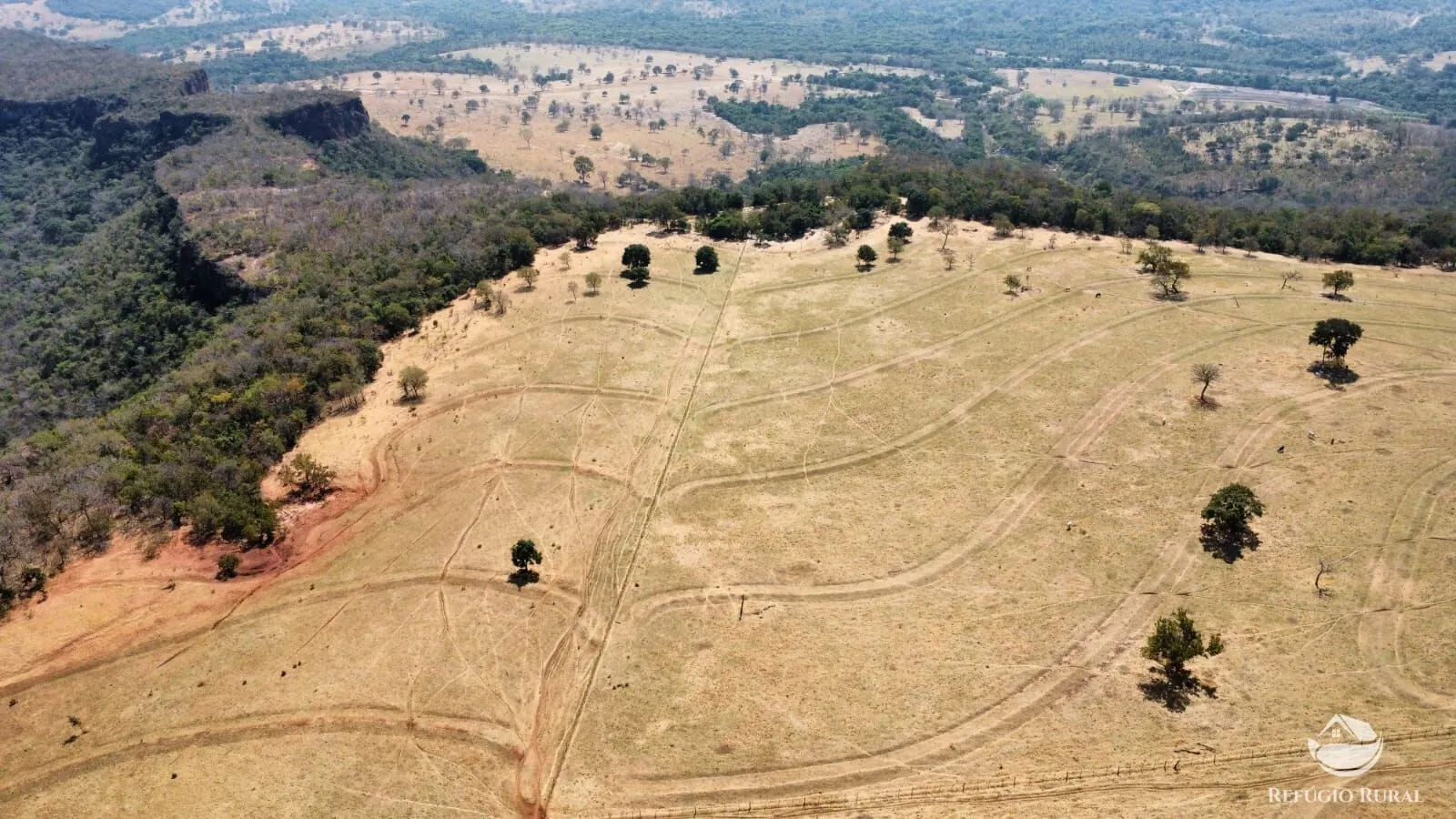 Fazenda à venda de 142 ha em Figueirão, MS, Brasil
