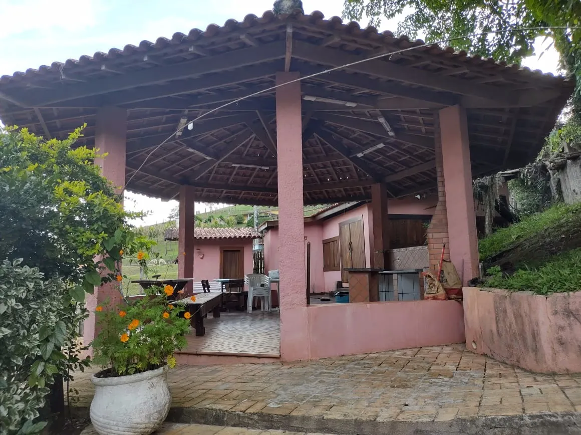 Chácara à venda de 2.600 m² em Jambeiro, SP, Brasil
