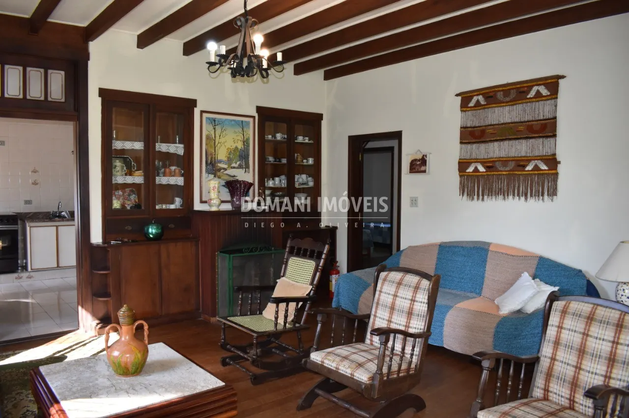 Casa à venda de 2.080 m² em Campos do Jordão, SP, Brasil