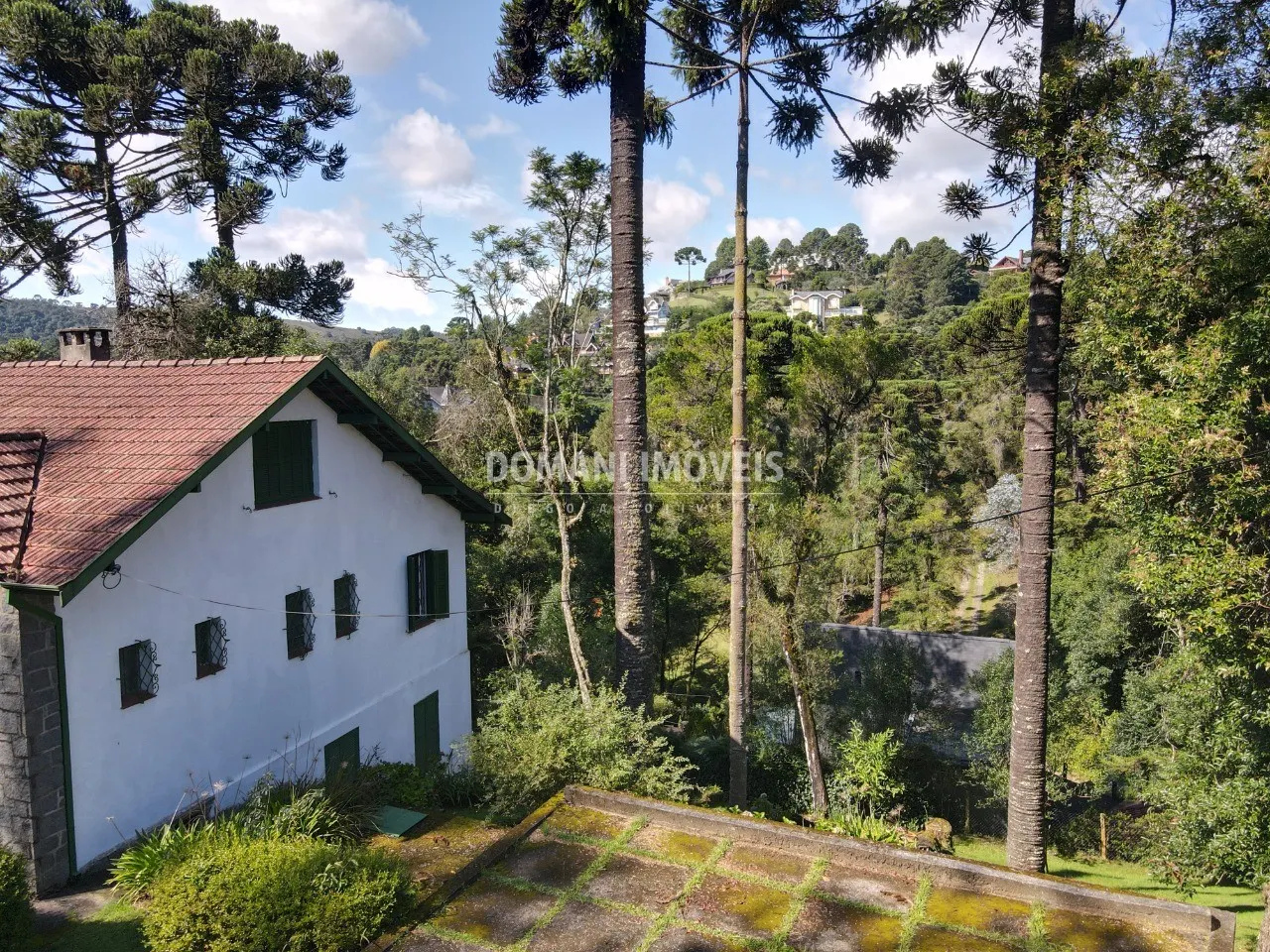 Casa à venda de 2.080 m² em Campos do Jordão, SP, Brasil