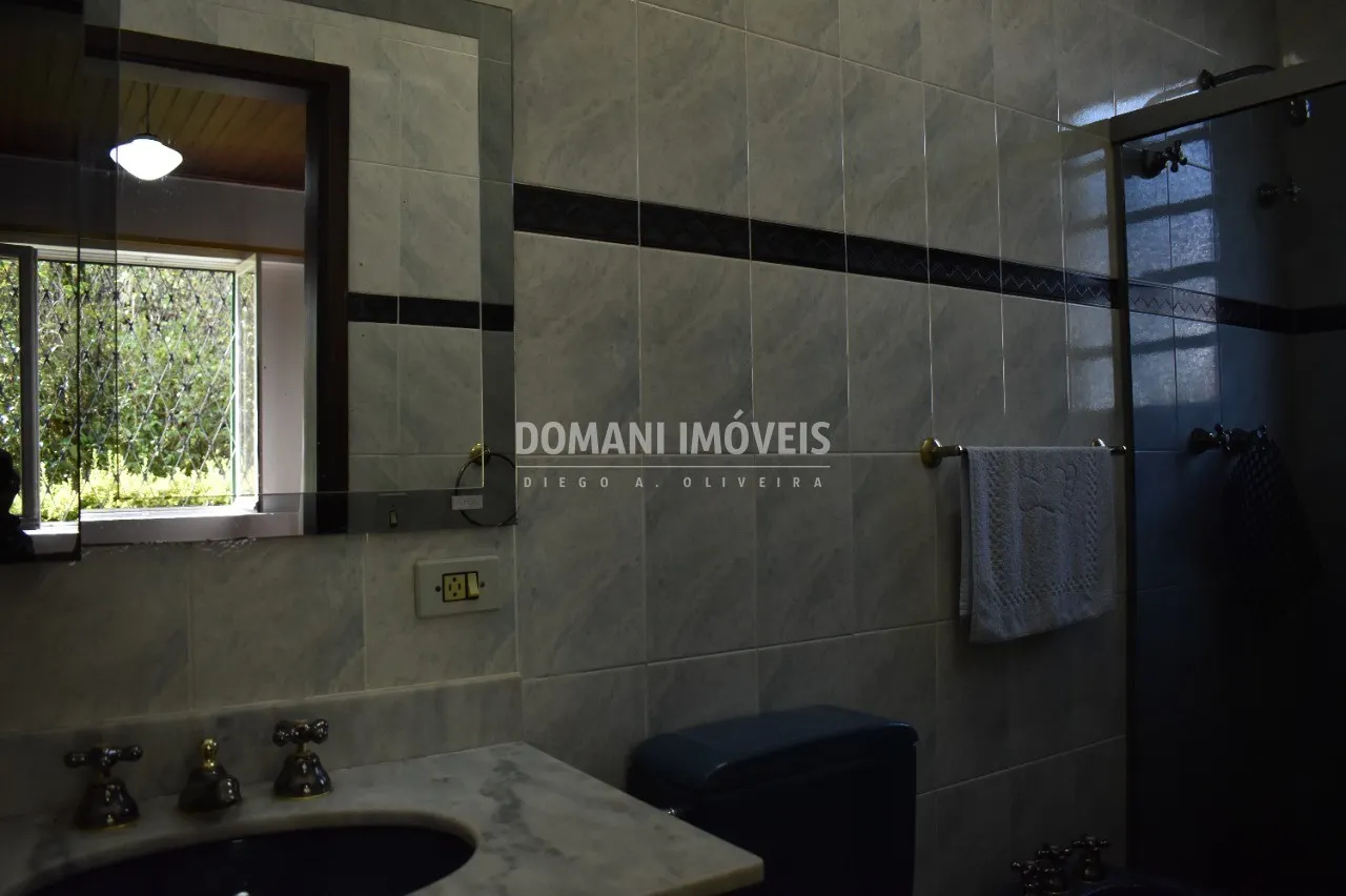 Casa à venda de 2.080 m² em Campos do Jordão, SP, Brasil