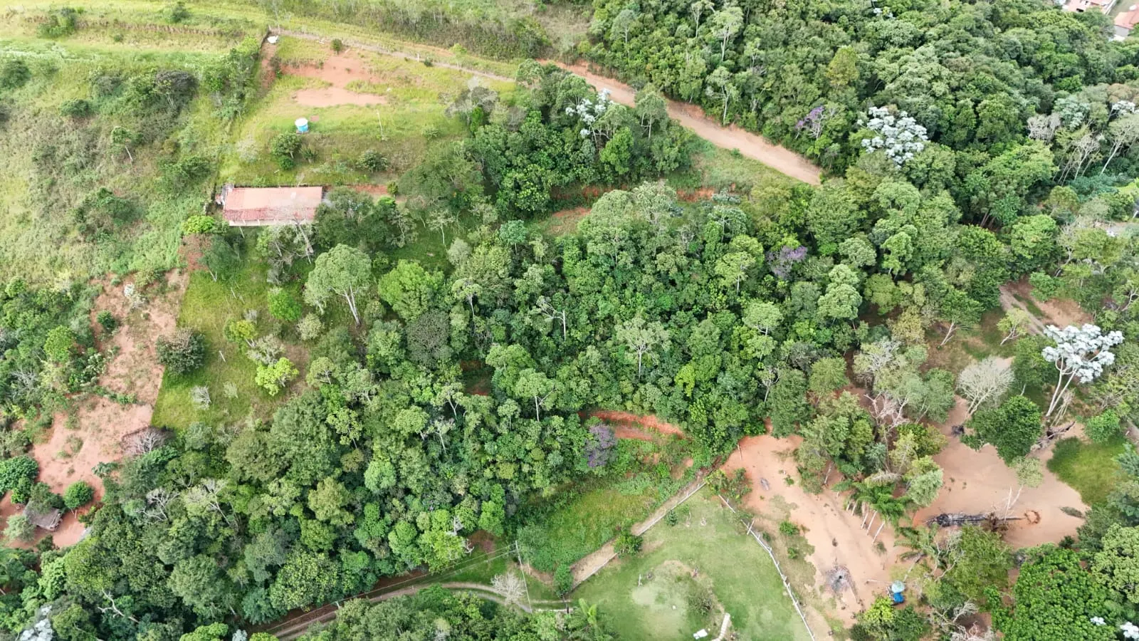 Chácara à venda de 4.856 m² em São José dos Campos, SP, Brasil