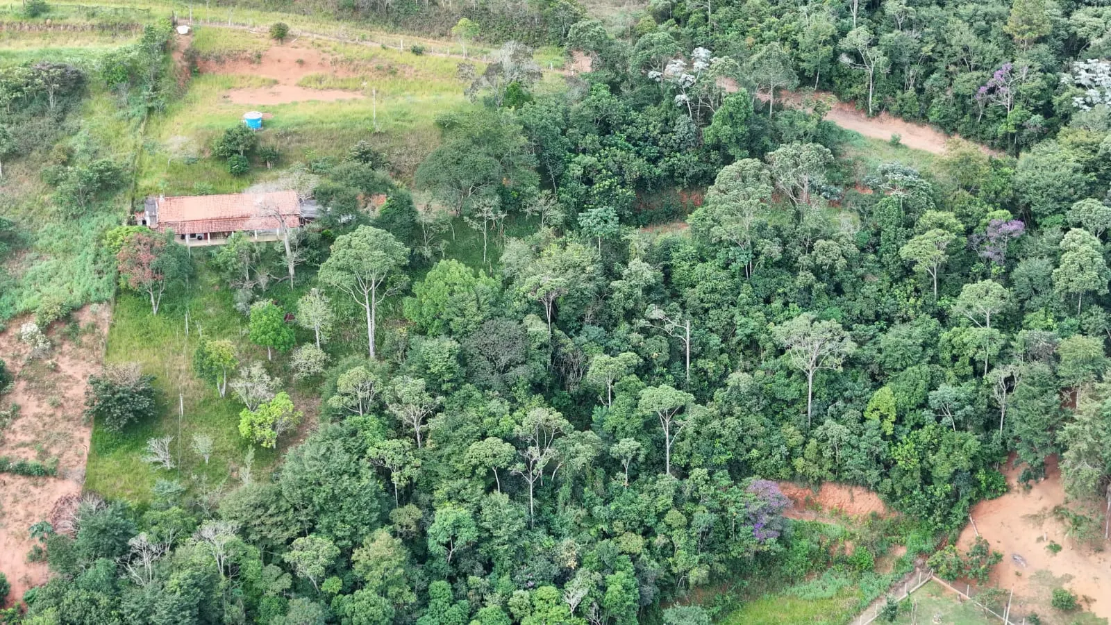 Chácara à venda de 4.856 m² em São José dos Campos, SP, Brasil