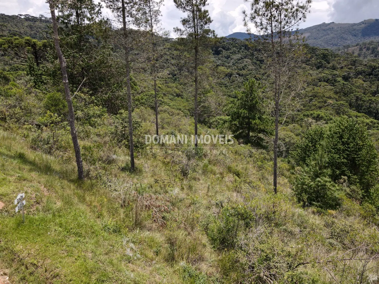 Terreno à venda de 1.370 m² em Campos do Jordão, SP, Brasil