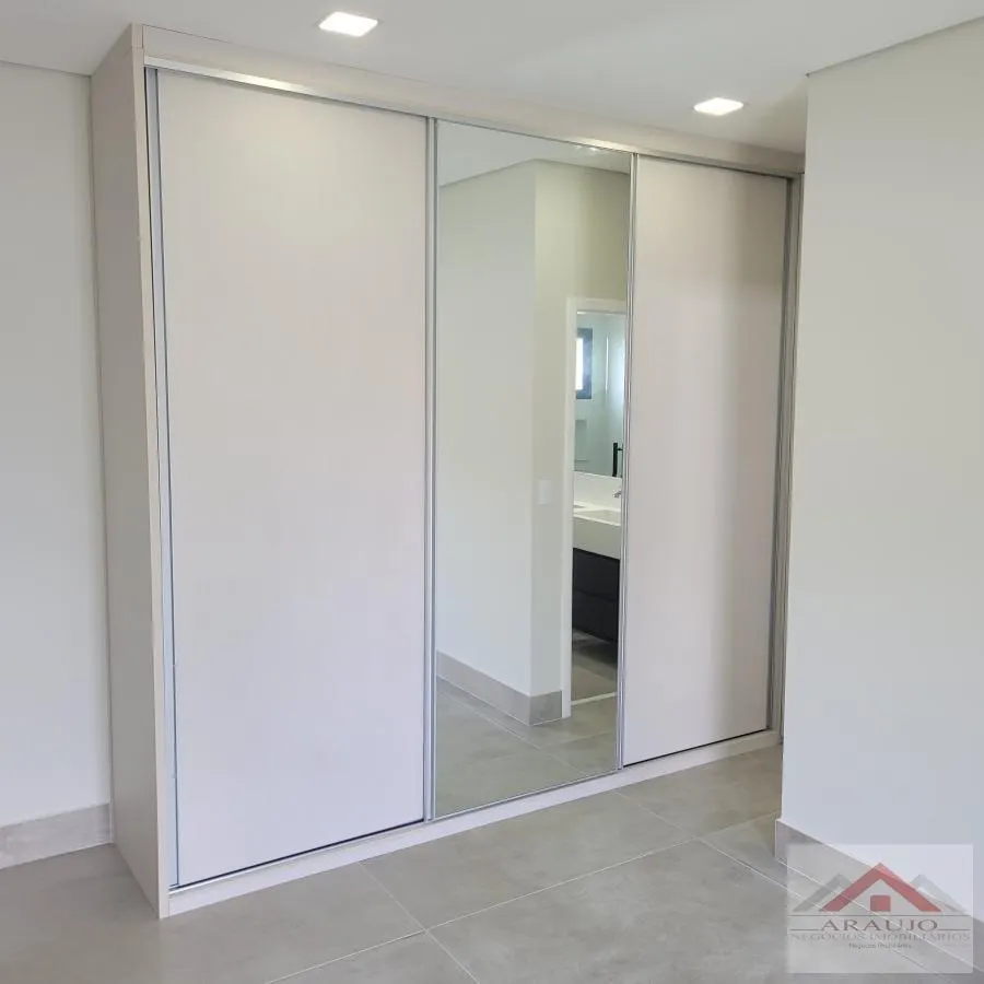 Casa à venda de 305 m² em Paulínia, SP, Brasil