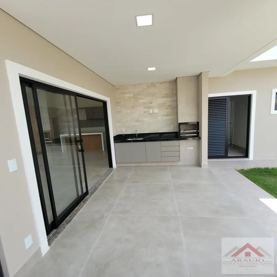 Casa à venda de 305 m² em Paulínia, SP, Brasil